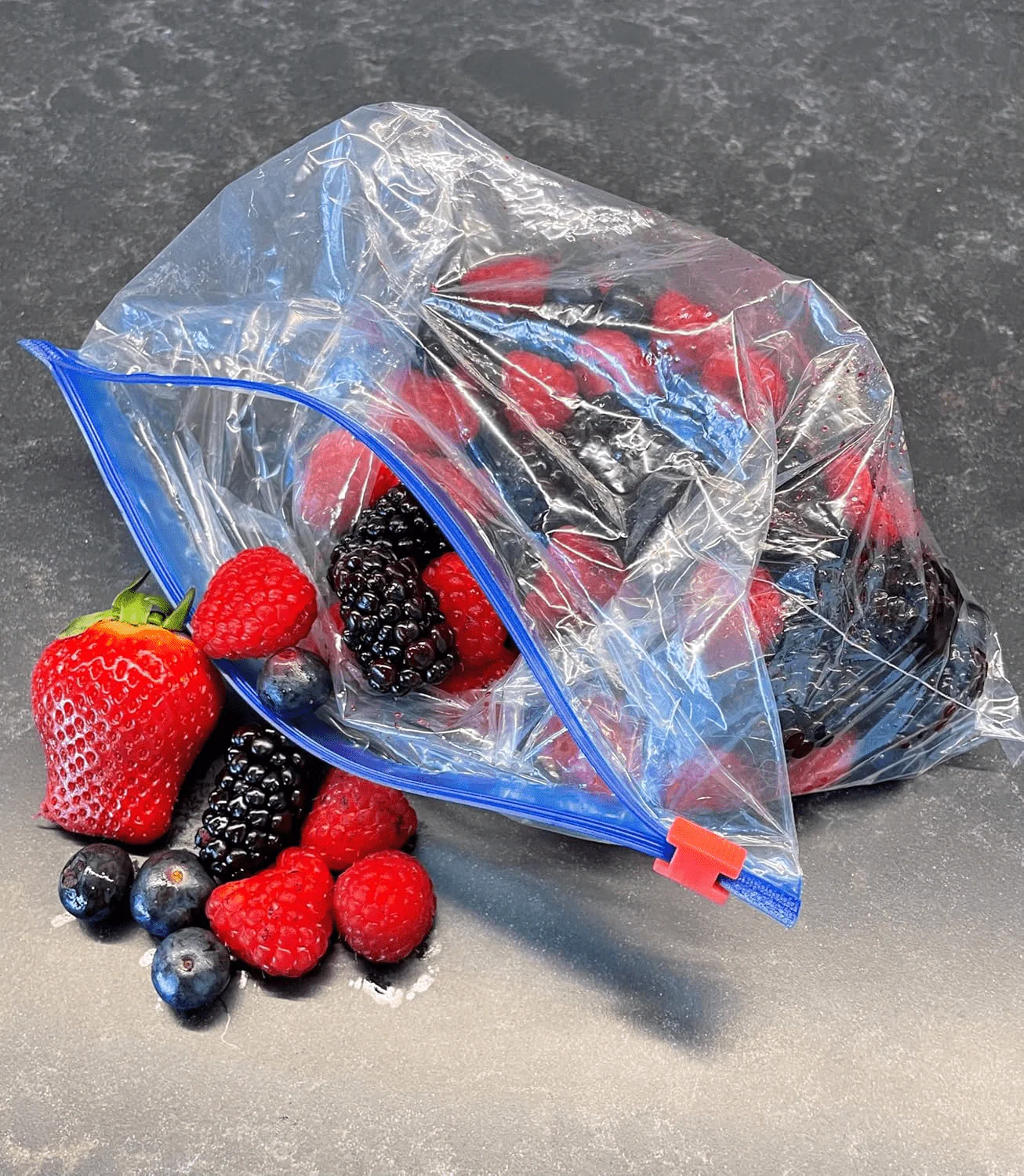 Tidyz Extra Strong Slide Zip Freezer Bags, 12 Pack - Image 2